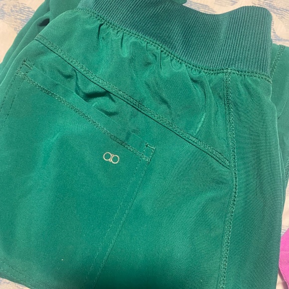 Allura Cherokee scrubs - Picture 2 of 2